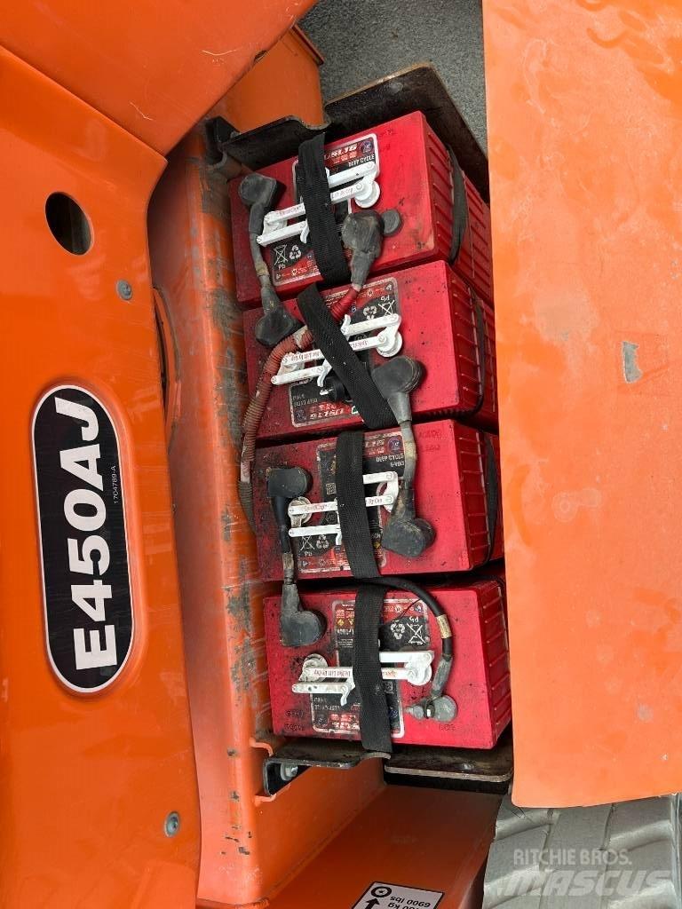 JLG E 450 AJ Bomliftar