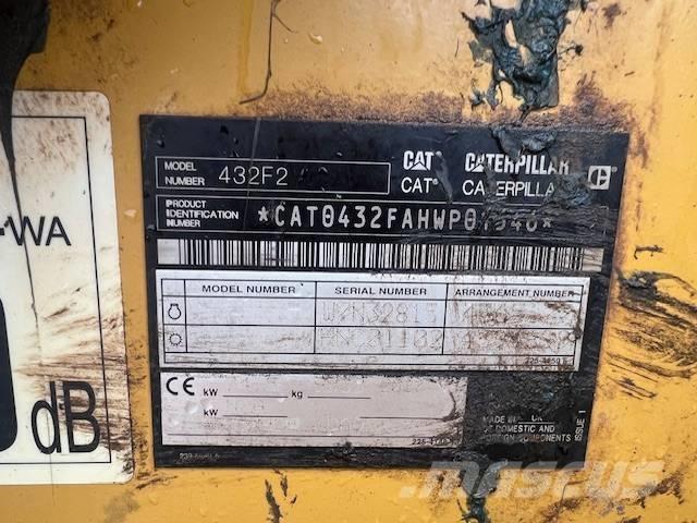 CAT 432 F Grävlastare