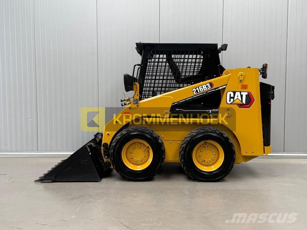 CAT 216 B3 Kompaktlastare