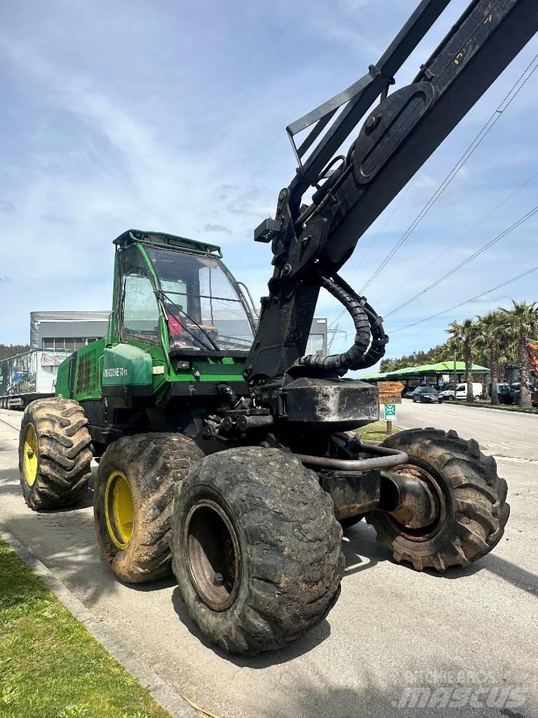 John Deere 1270 D Skördare