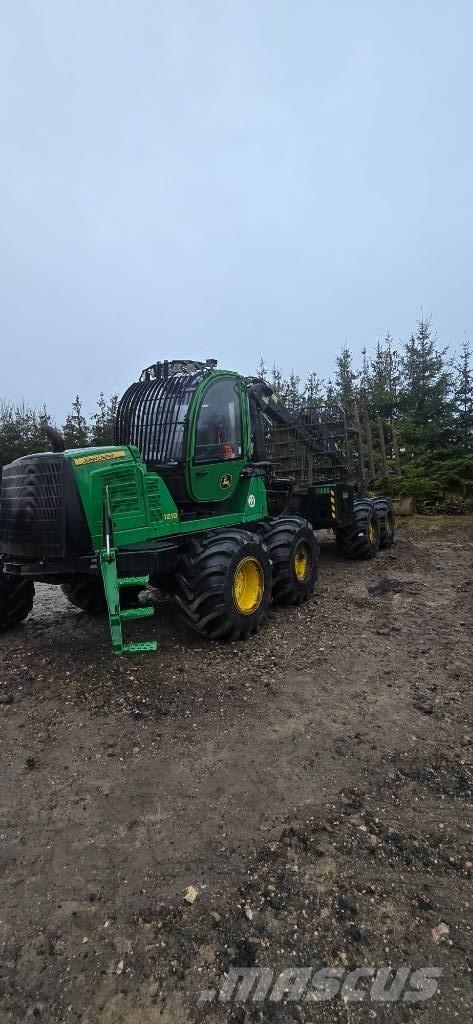 John Deere 1210 E Skotare