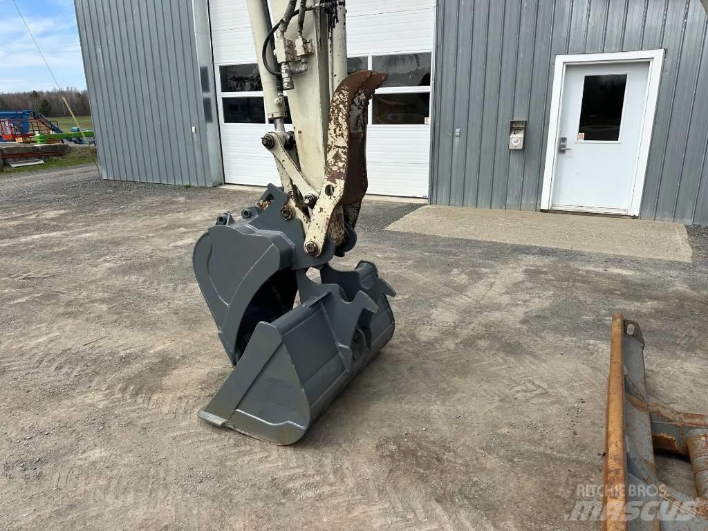 Takeuchi TB 260 Minigrävare < 7t