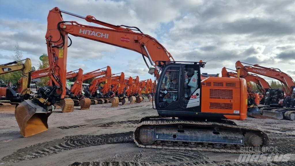 Hitachi ZX225USRLC-6 Bandgrävare