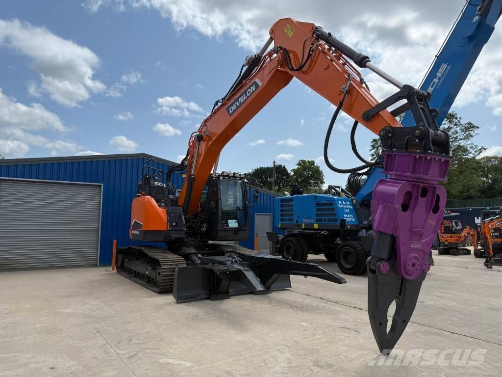 Develon DX 235 LCR-7 Bandgrävare