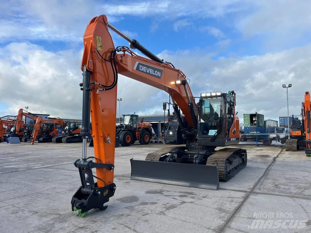 Develon DX 235 LCR-7 Bandgrävare
