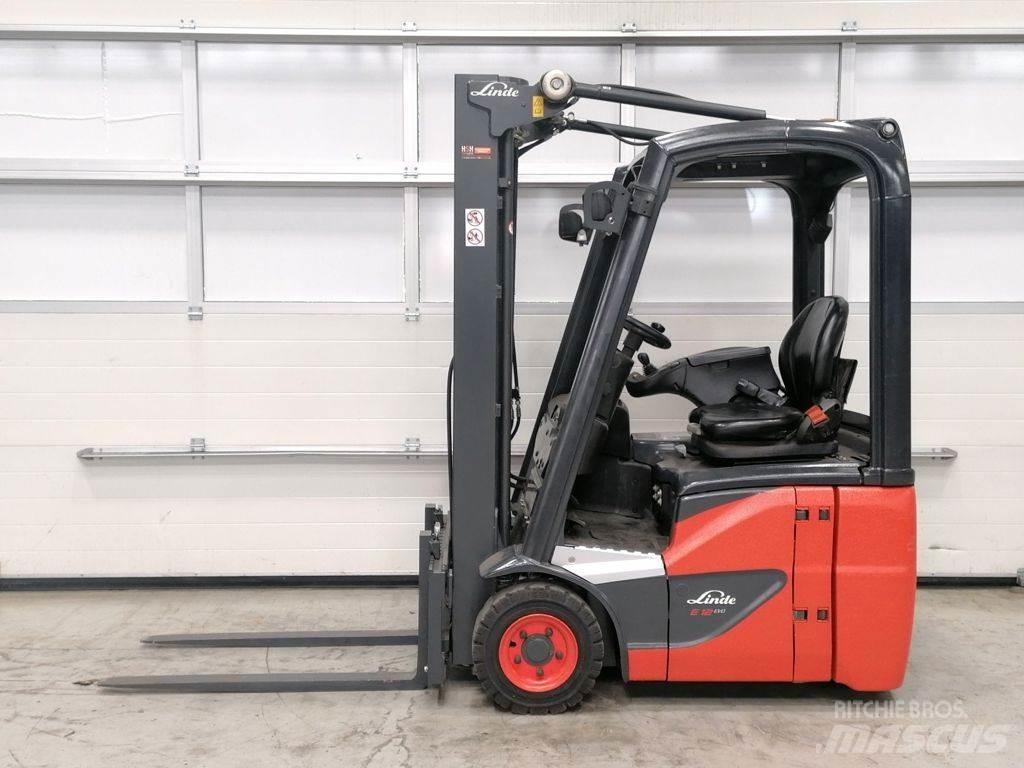 Linde E12-02 Elmotviktstruckar