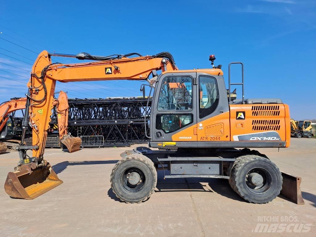 Doosan DX140W-5 Hjulgrävare
