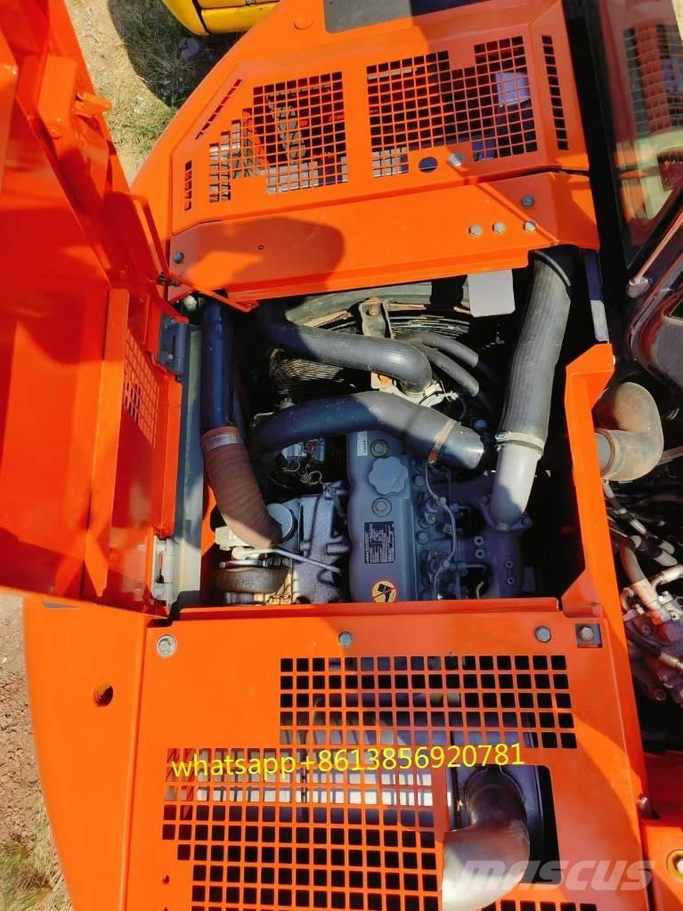 Hitachi ZX 135 US Bandgrävare