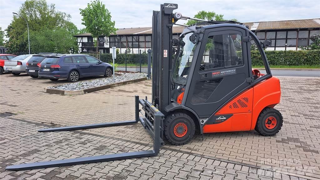 Linde H25T-02 Gasolmotviktstruckar