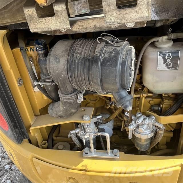 CAT 301.5 CR Minigrävare < 7t