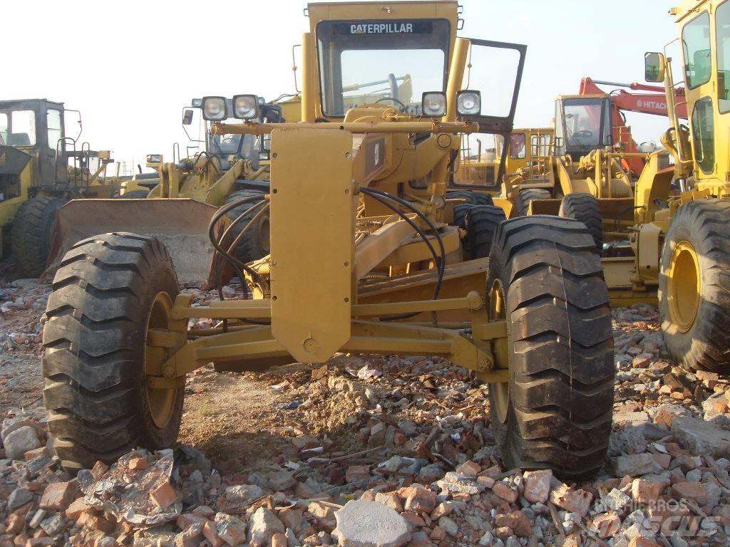 CAT 120 H Väghyvlar