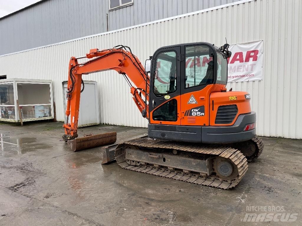 Doosan DX85 Midigrävmaskiner 7t - 12t
