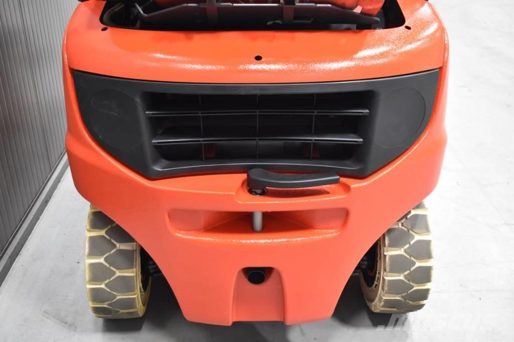 Linde H 16 T - 01 Gasolmotviktstruckar