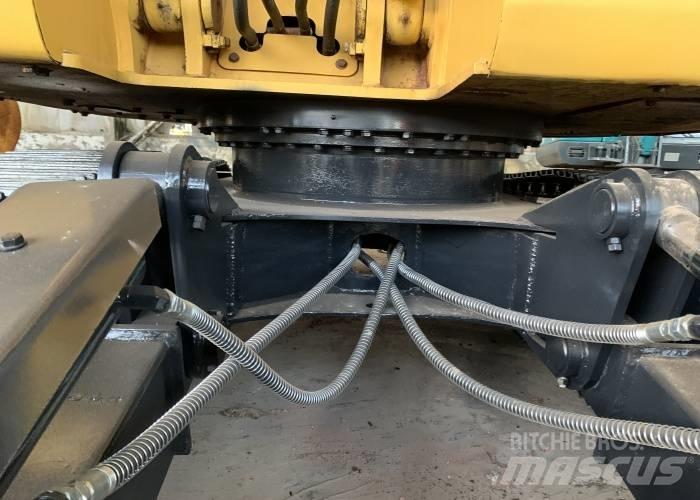 Komatsu PC138 Bandgrävare