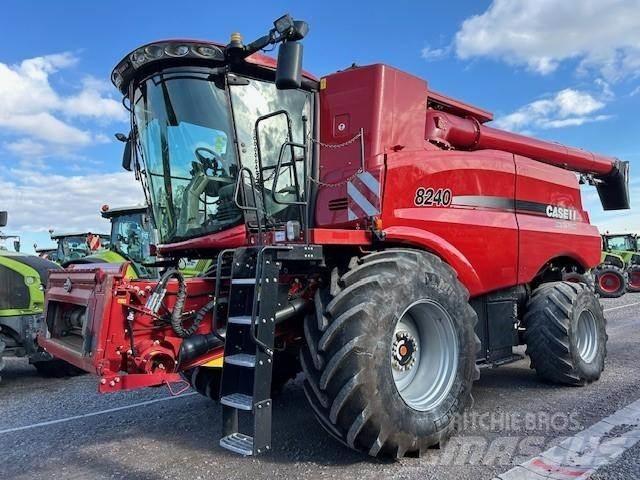 Case IH AF 8240 Skördetröskor