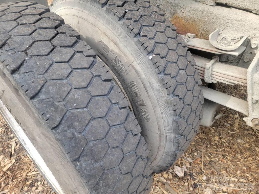 International 4900 Tippbilar