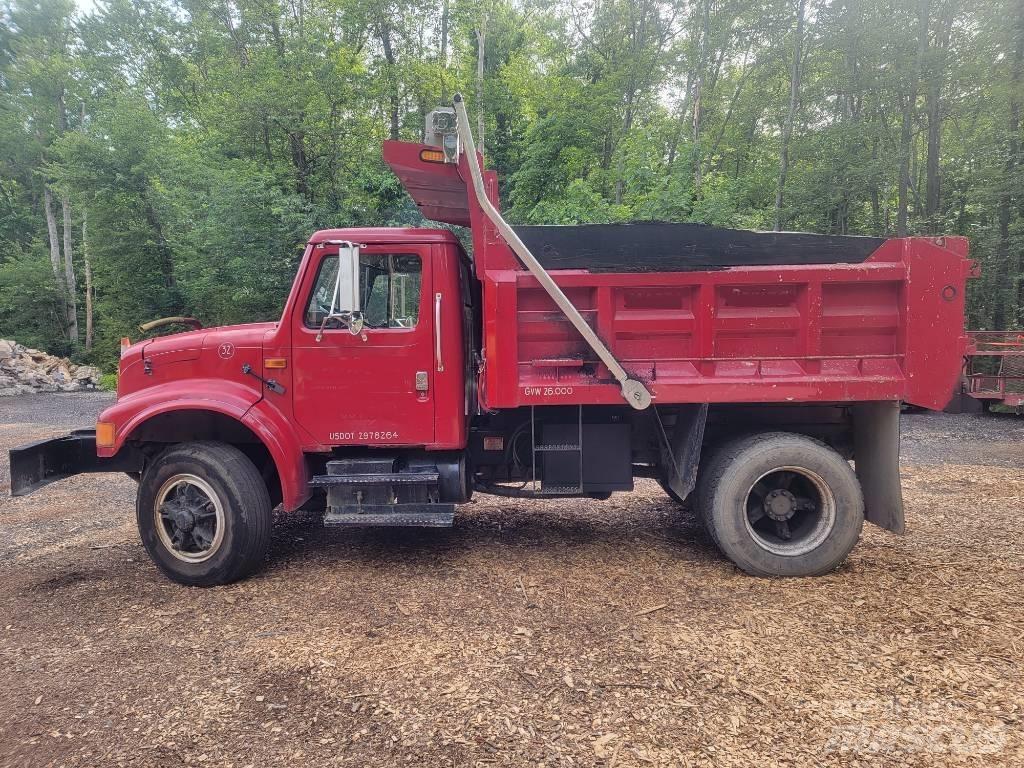 International 4900 Tippbilar