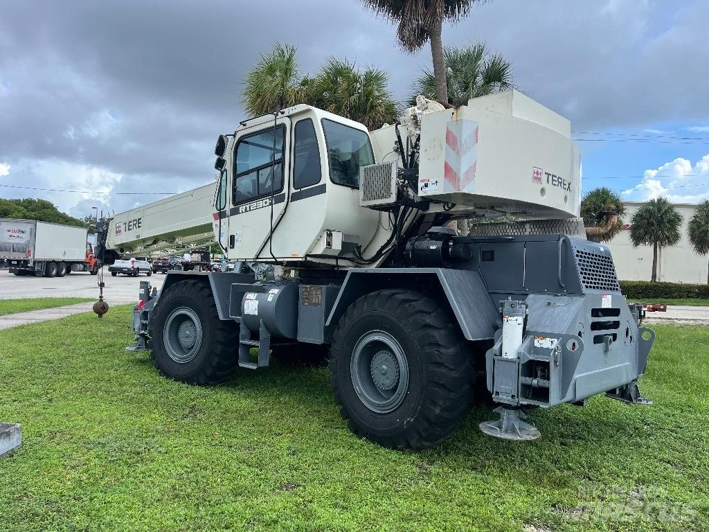 Terex RT 230-1 Terrängkranar (Grov terräng)
