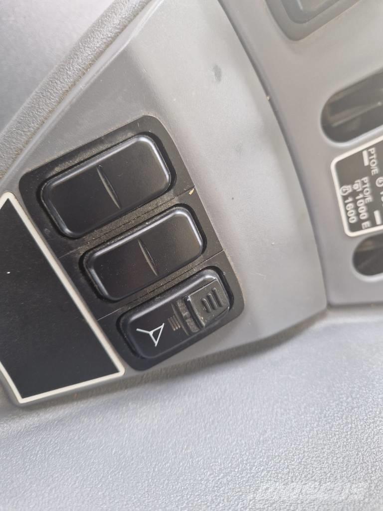 Kubota M7132 KVT Traktorer