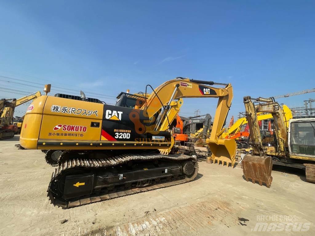 CAT 326 D2 Bandgrävare