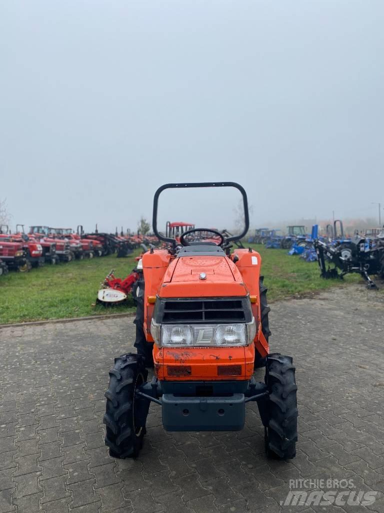 Kubota GL 220 Kompakttraktorer