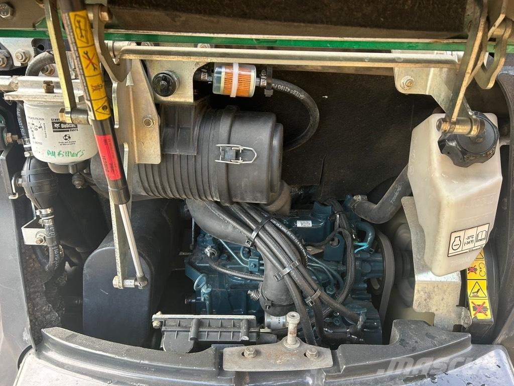 Bobcat E 27z Minigrävare < 7t