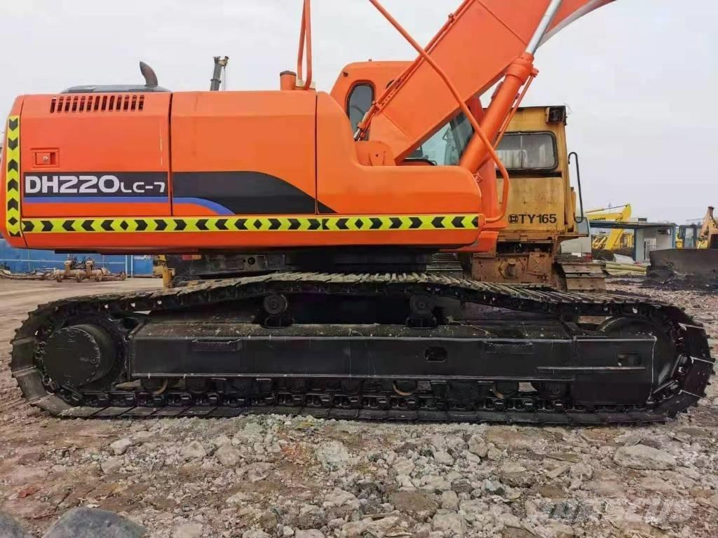Doosan DH 220 LC-7 Bandgrävare