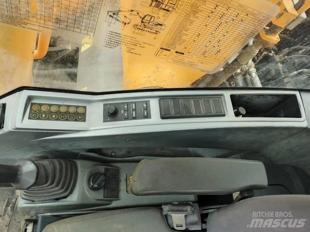 Hyundai R220LC-9S Bandgrävare