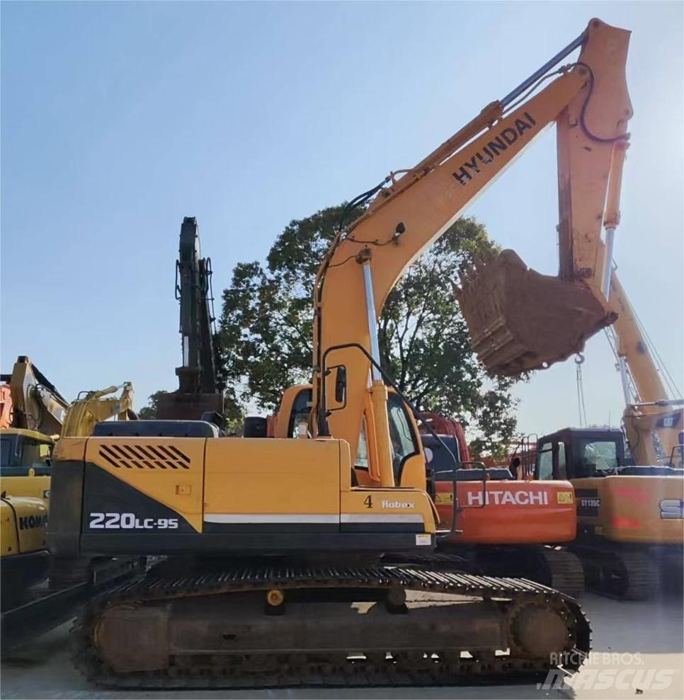 Hyundai R220LC-9S Bandgrävare