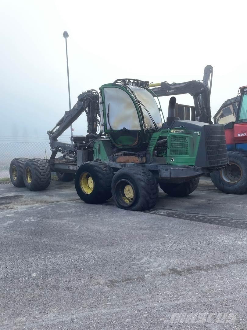 John Deere 1210E Skotare