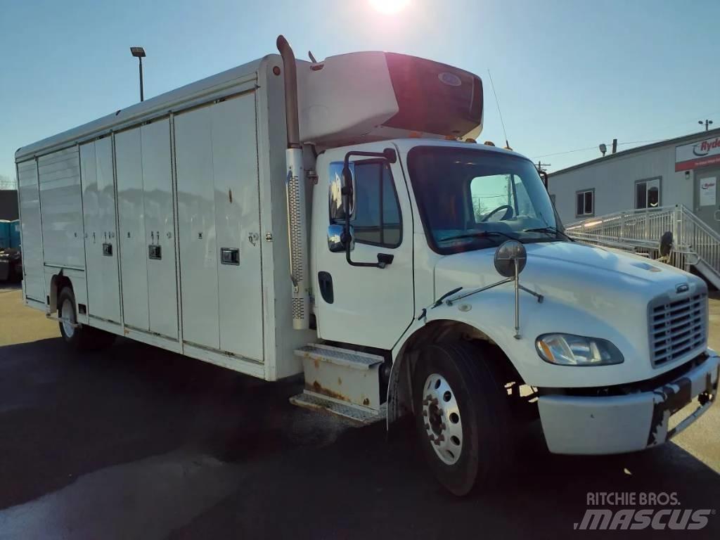 Freightliner M2 Lastbilar för dryckesleveranser