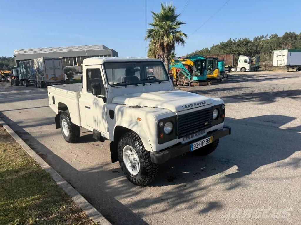 Land Rover Defender Flakbilar/Pickuper
