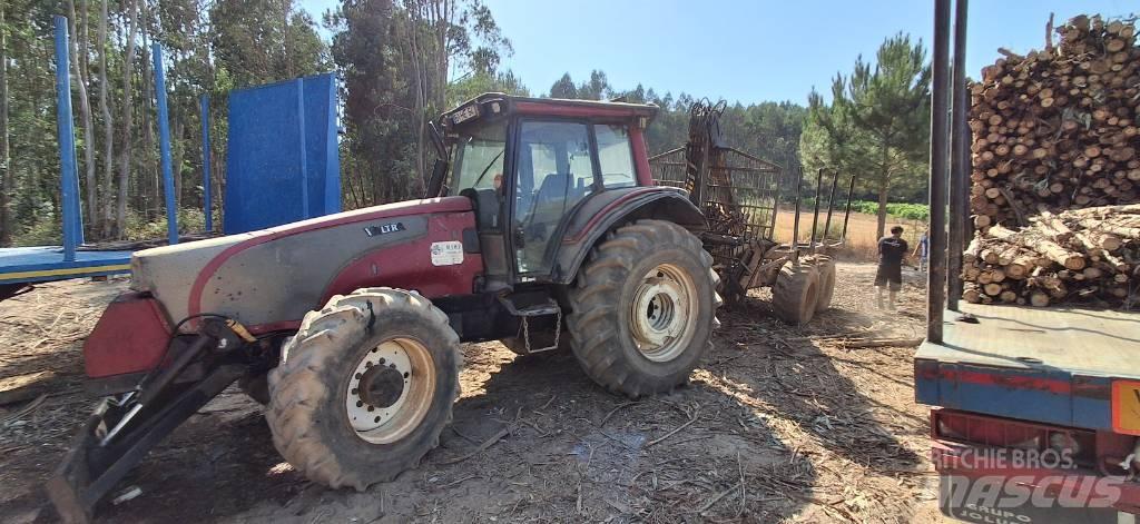 Valtra T 161 Skogstraktorer