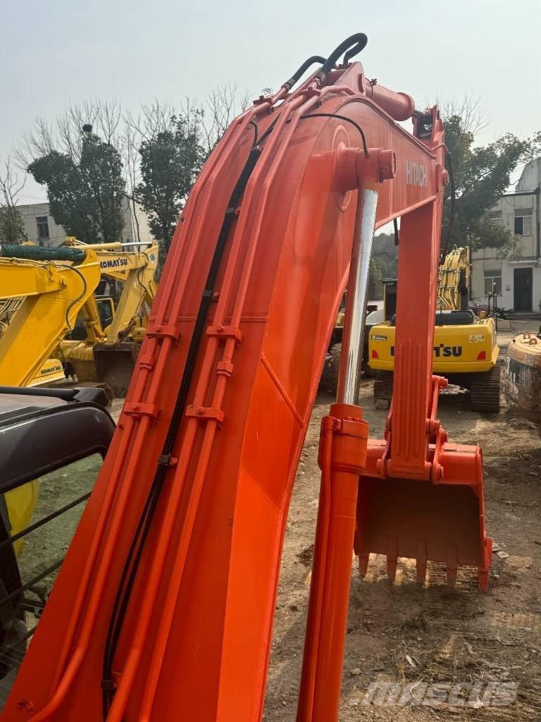 Hitachi ZX 240 Bandgrävare