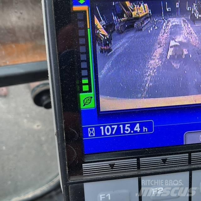 Komatsu PC240 Bandgrävare