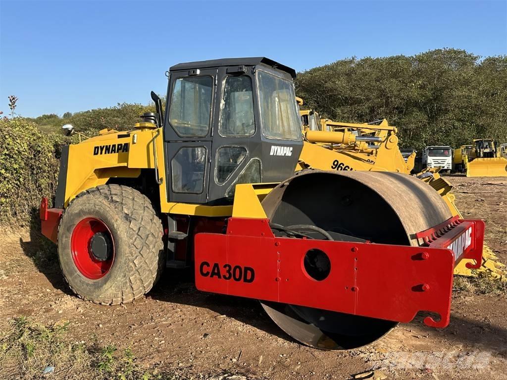 Dynapac CA 30 D Envalsvältar