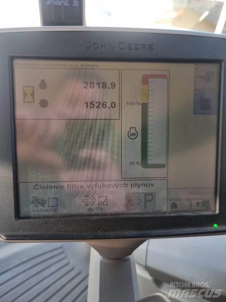 John Deere T 670 i Skördetröskor