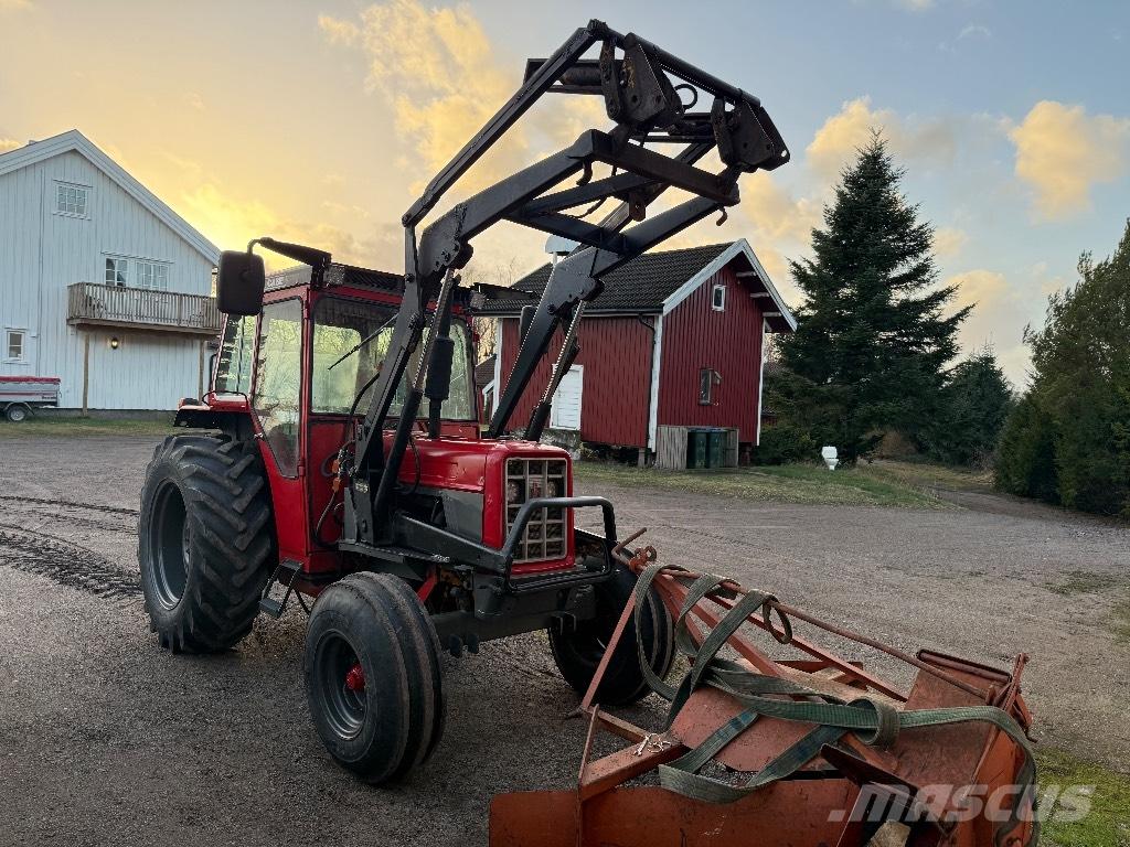 International 574 Traktorer