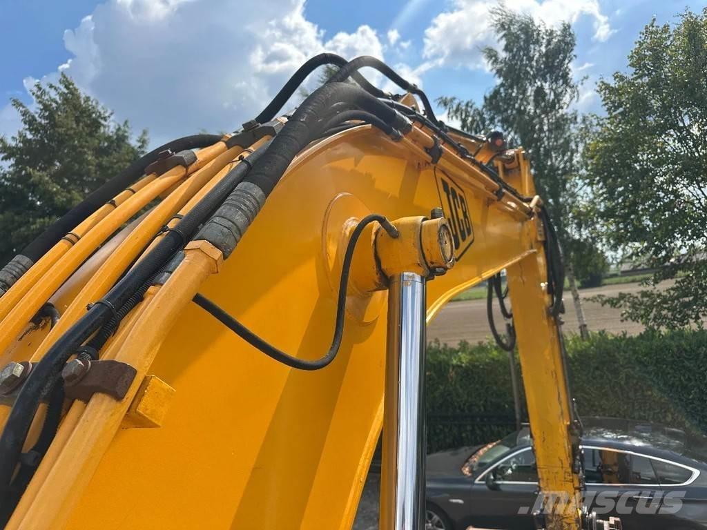 JCB JS190 LC Bandgrävare
