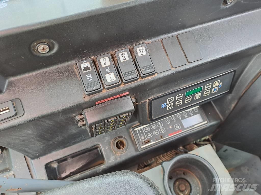 Takeuchi TB2150 Bandgrävare