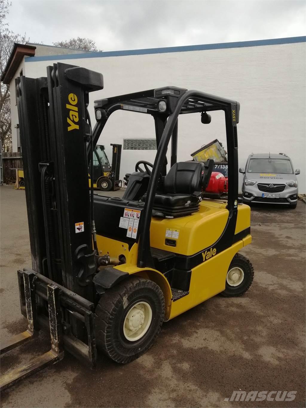 Yale GLP25VX-V Gasolmotviktstruckar