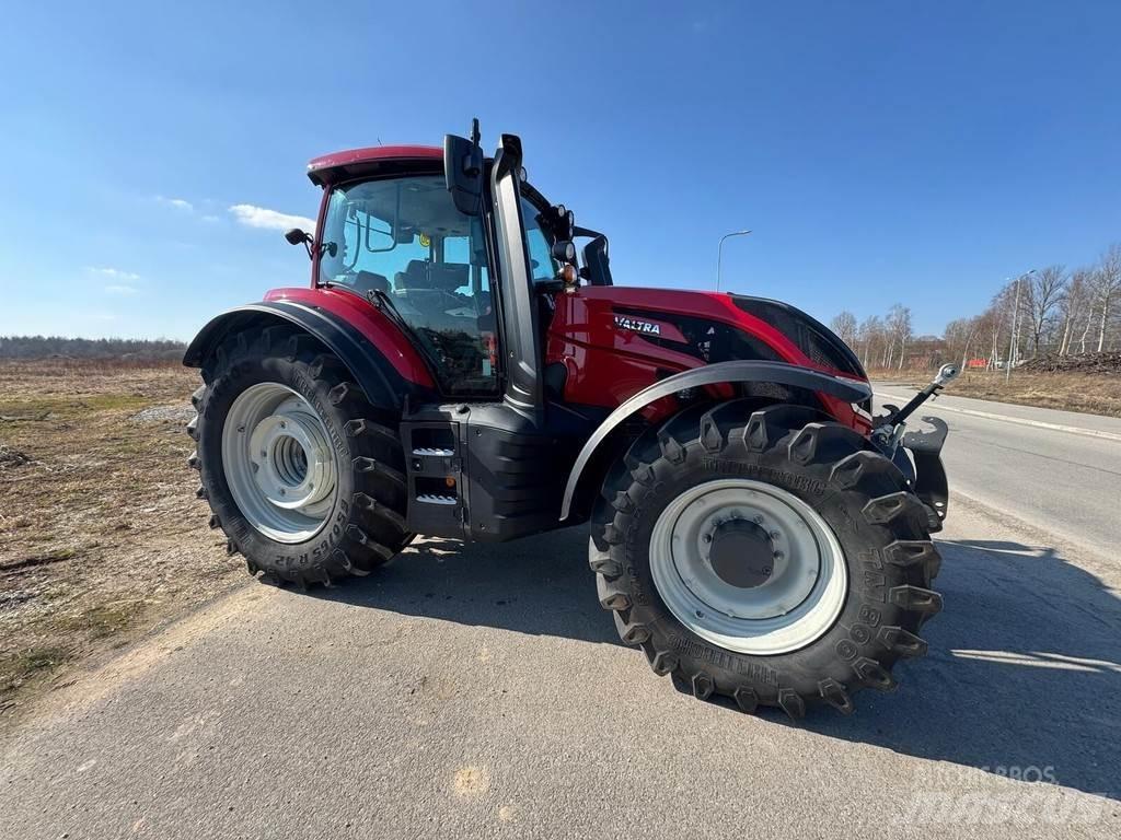 Valtra T255V Traktorer