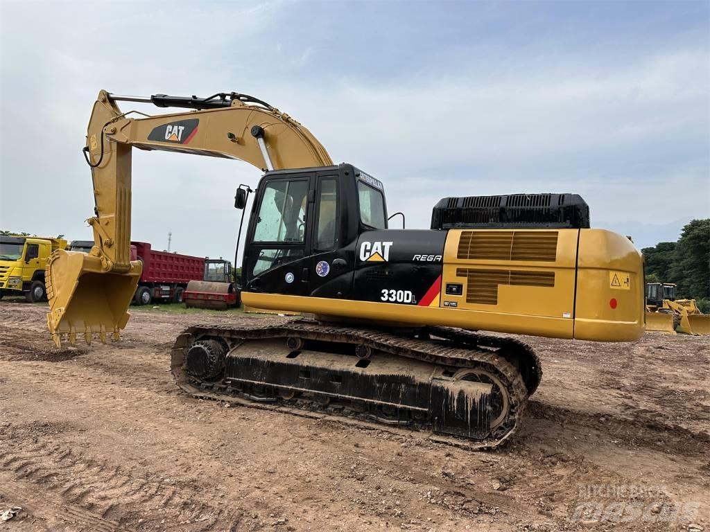 CAT 330 D L Bandgrävare