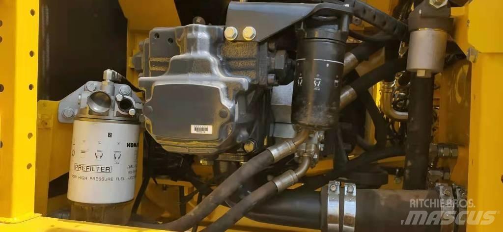 Komatsu pc200-8 Bandgrävare