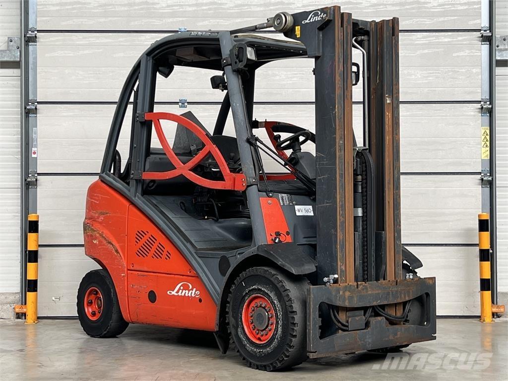 Linde H25T Gasolmotviktstruckar