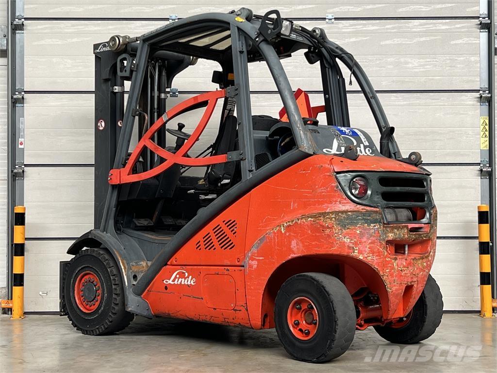 Linde H25T Gasolmotviktstruckar