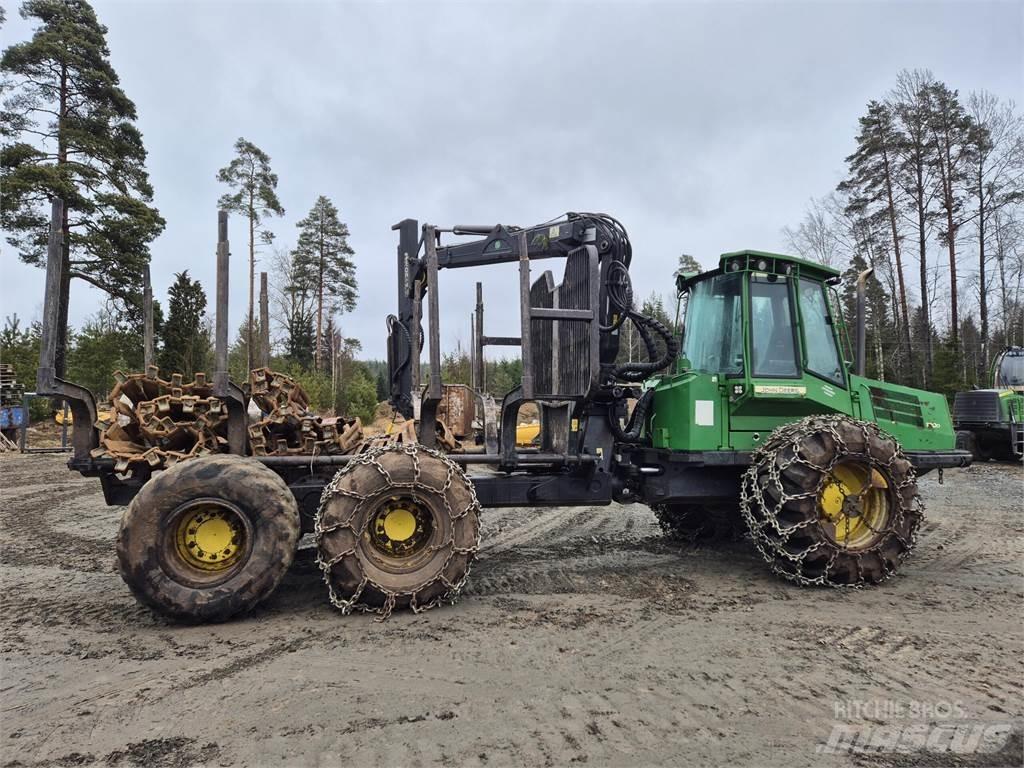 John Deere 1110D Skotare
