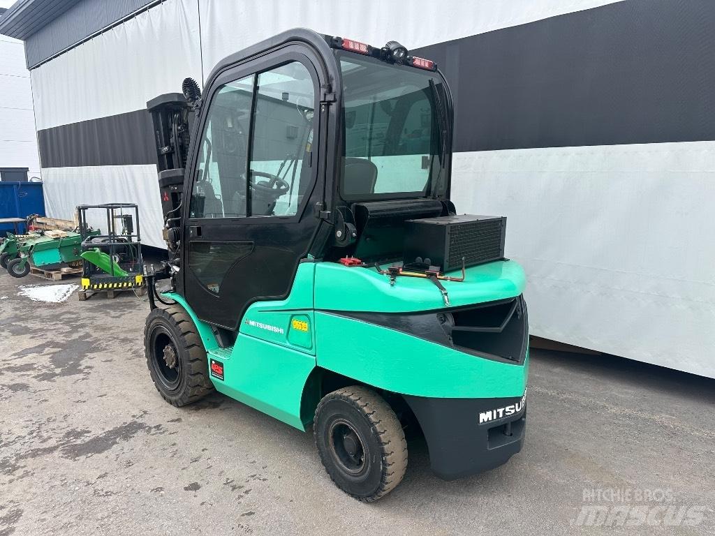 Mitsubishi FD 35 N Dieselmotviktstruckar