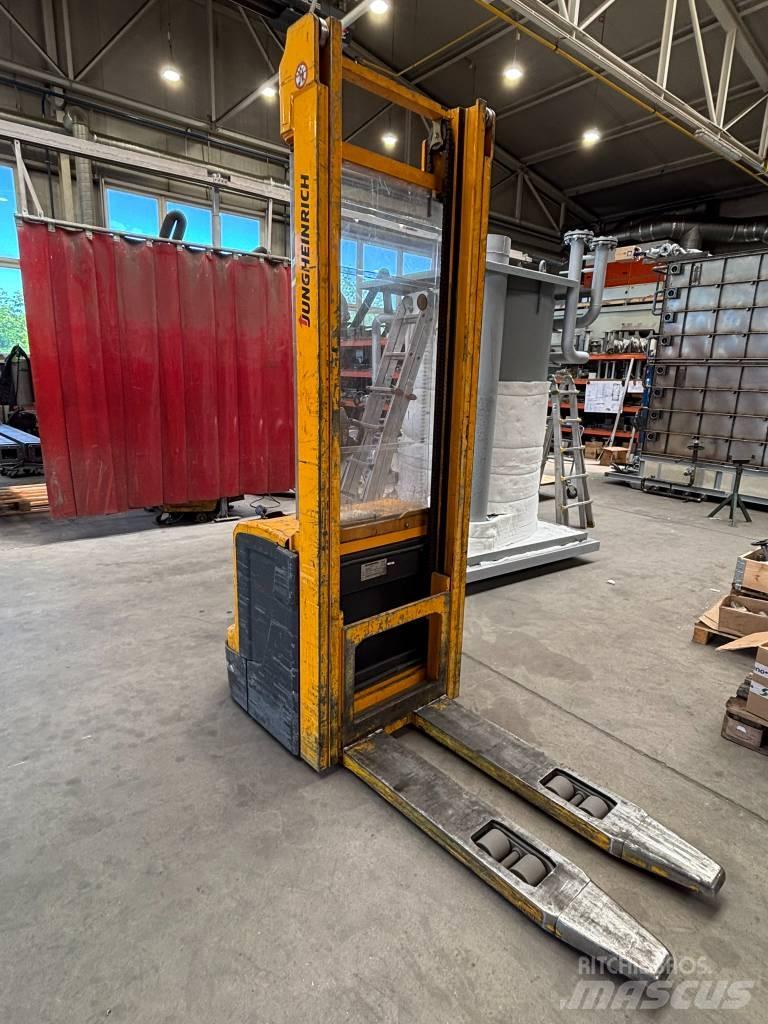 Jungheinrich EJC220 Staplare-led