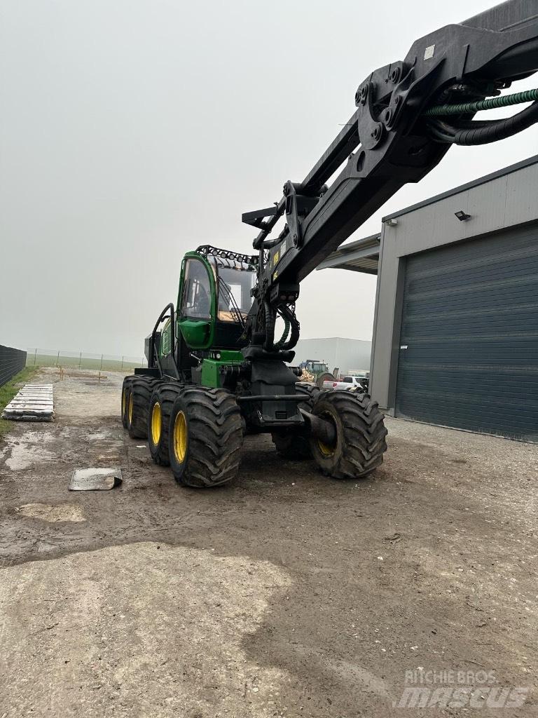 John Deere 1270 G Skördare